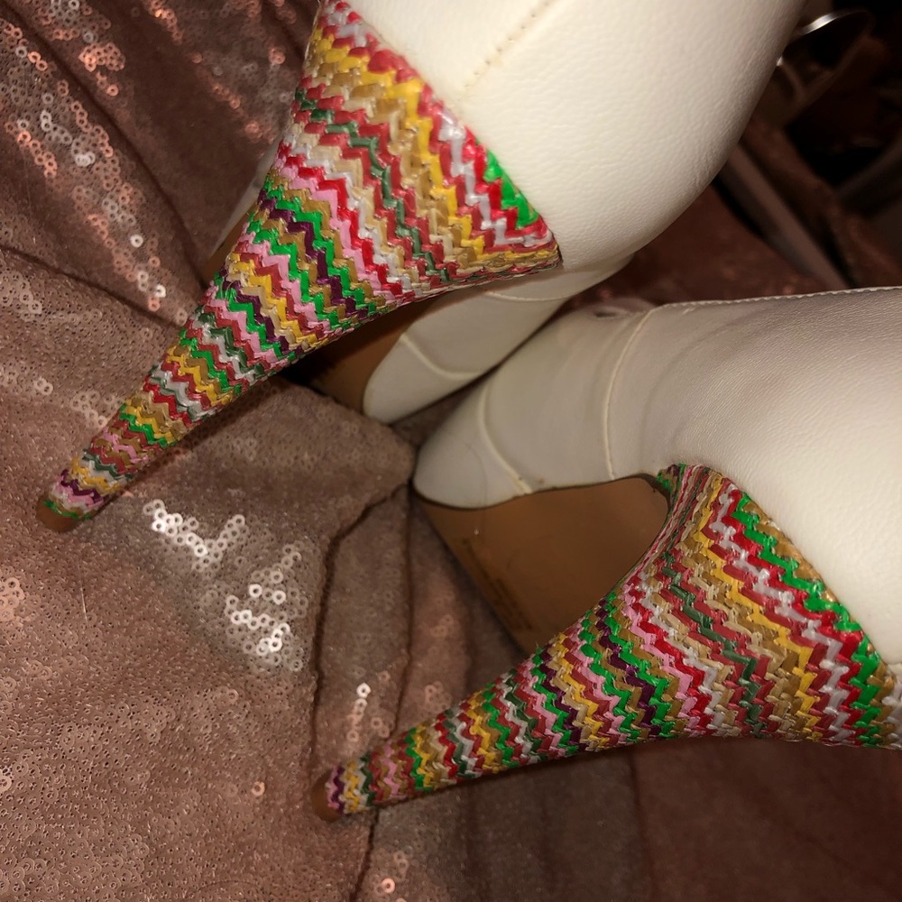 CHARLOTTE RUSSE | Heels - Picture 4 of 8